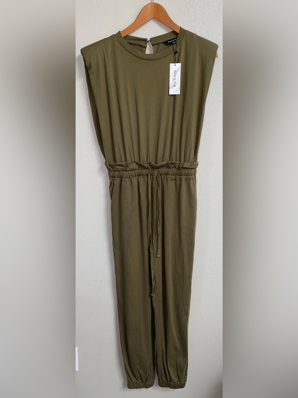 Strut & Bolt Olive Green Sleeveless Jumpsuit NWT Small